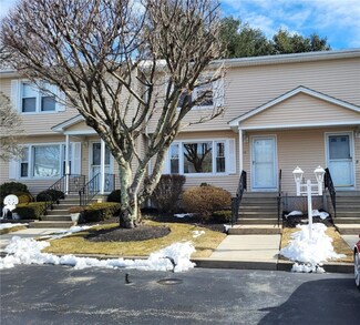 10 Bateman Ave Unit C2, Cranston, RI 02920