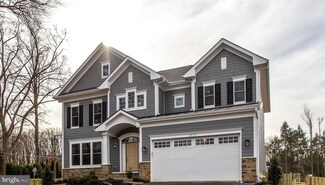 2012 Labrador Ln, Vienna, VA 22182