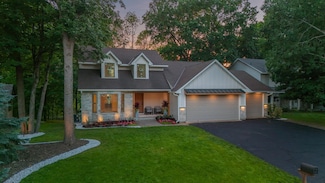 9421 Dallas Ln N, Maple Grove, MN 55369