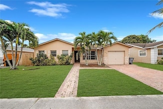 9728 SW 3rd St, Boca Raton, FL 33428