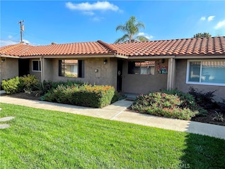 939 W Pine St, Upland, CA 91786