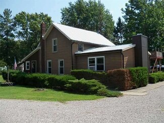 445 W Henry St, Mc Clure, OH 43534
