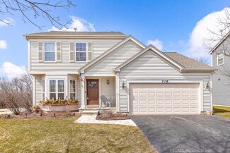 706 Rolling Green St, Gurnee, IL 60031
