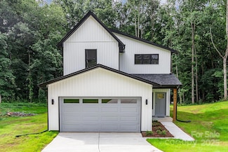 4547 Kings Ct, Hickory, NC 28602