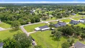 2518 County Road 160, Alvin, TX 77511