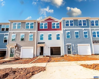 214 Horse Path Ln, Cunningham, VA 22963
