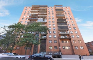 3520 147th St Unit 11E, Flushing, NY 11354