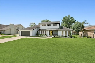 1800 Lake Salvador Dr, Harvey, LA 70058