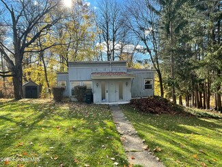1 Wallin St, Amsterdam, NY 12010