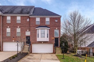 521 E Vanderbilt Dr, Mars, PA 16046
