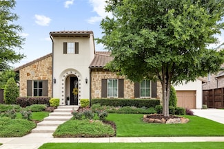 655 Creekway Dr, Irving, TX 75039