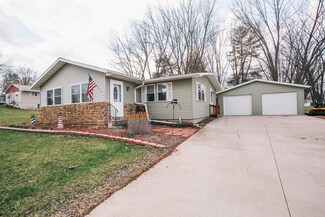 209 N Eaton Ave, Greenwood, WI 54437