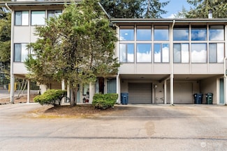 17303 Spanaway Loop Rd S Unit 2, Spanaway, WA 98387