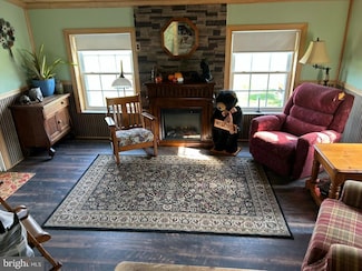 21571 Path Valley Rd, Dry Run, PA 17220