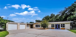 1200 Lake Harney Rd, Geneva, FL 32732