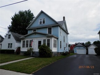 209 William St, Medina, NY 14103