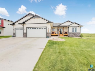 4125 N Interlachen Trail, Sioux Falls, SD 57107