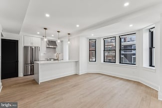 135 S 19th St Unit 308, Philadelphia, PA 19103