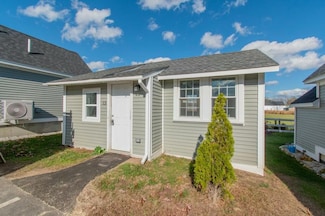 994 Portland Rd Unit 13, Saco, ME 04072