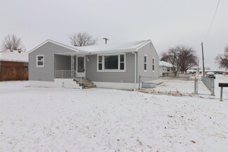 136 N Rose Ln, Columbus, NE 68601