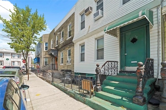 5414 Nurge Ave, Maspeth, NY 11378