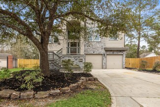 27 Larks Aire Place, Spring, TX 77381