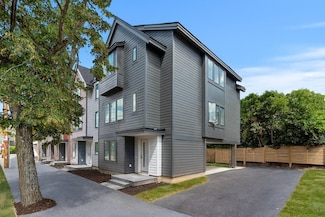 106 River St Unit 18, Newton, MA 02465