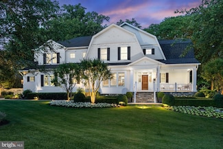 900 Park St SE, Vienna, VA 22180