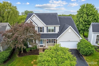 S970 Newton Square, Geneva, IL 60134