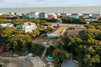 902 Emerald Dr, Emerald Isle, NC 28594