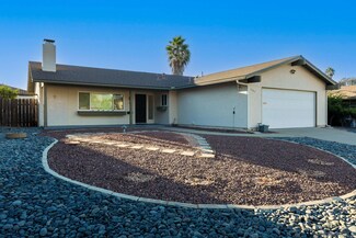 2063 N Nutmeg St, Escondido, CA 92026
