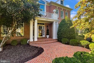 5808 Ridings Manor Place, Centreville, VA 20120