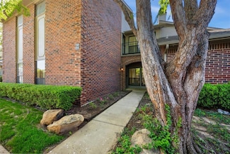 6208 Waterford Blvd Unit 112, Oklahoma City, OK 73118