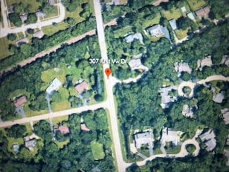 307 Forest View Dr, Lake Bluff, IL 60044