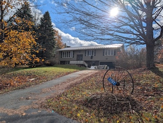 7707 Nys Route 9n, Elizabethtown, NY 12932