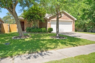 901 Bentwood Cove, Dickinson, TX 77539
