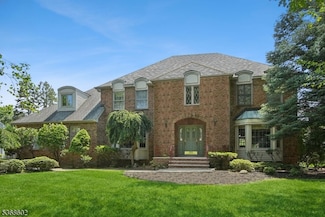 41 Silver Spring Ct, East Hanover, NJ 07936