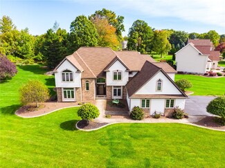 97 Guygrace Ln, Webster, NY 14580