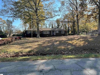 1598 Sunset Blvd, Clinton, SC 29325