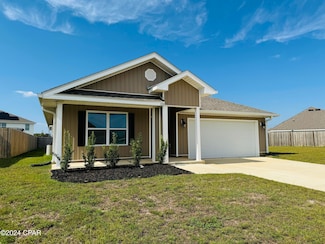 120 Tiller Dr, Panama City, FL 32404