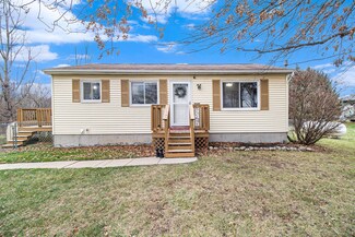 7708 E Nye Hwy, Eaton Rapids, MI 48827