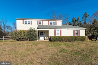 34 Houk Rd, Doylestown, PA 18901