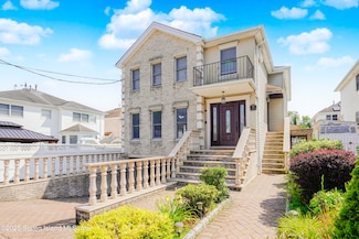 1114 Arden Ave, Staten Island, NY 10312