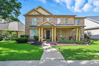 1717 E Branch Hollow Dr, Carrollton, TX 75007