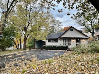 325 Lawndale St, Creve Coeur, IL 61610