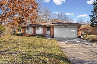 20530 Secluded Ln, Southfield, MI 48075