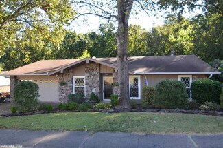 1003 N Shackleford Rd, Little Rock, AR 72211