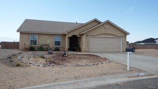 11 Mirador Ct, Los Lunas, NM 87031