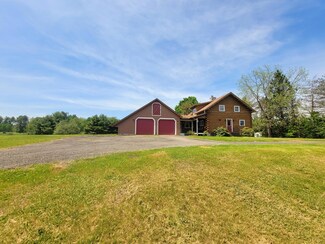 576 Kenduskeag Levant Rd, Kenduskeag, ME 04450