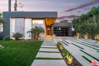 4458 Mammoth Ave, Sherman Oaks, CA 91423